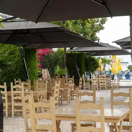 Mediterrane ホテル Sarandë