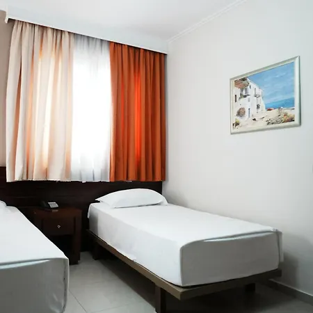 Mediterrane ホテル Sarandë